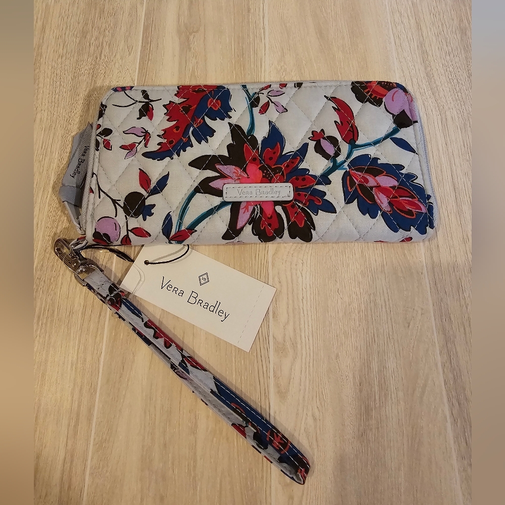 Vera Bradley "Vineyard Floral" RFID Accordion Wristlet